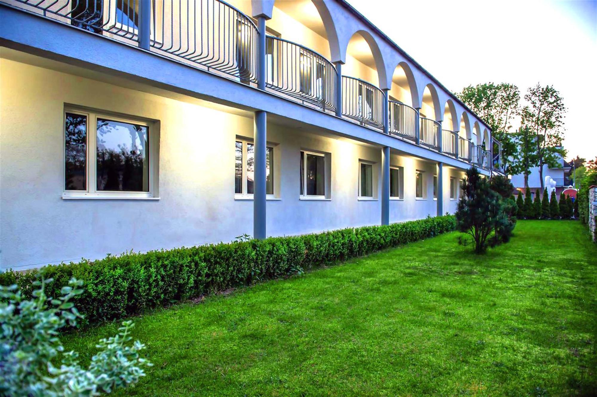 Hotel Neptun Jastrzebia Gora Exterior photo
